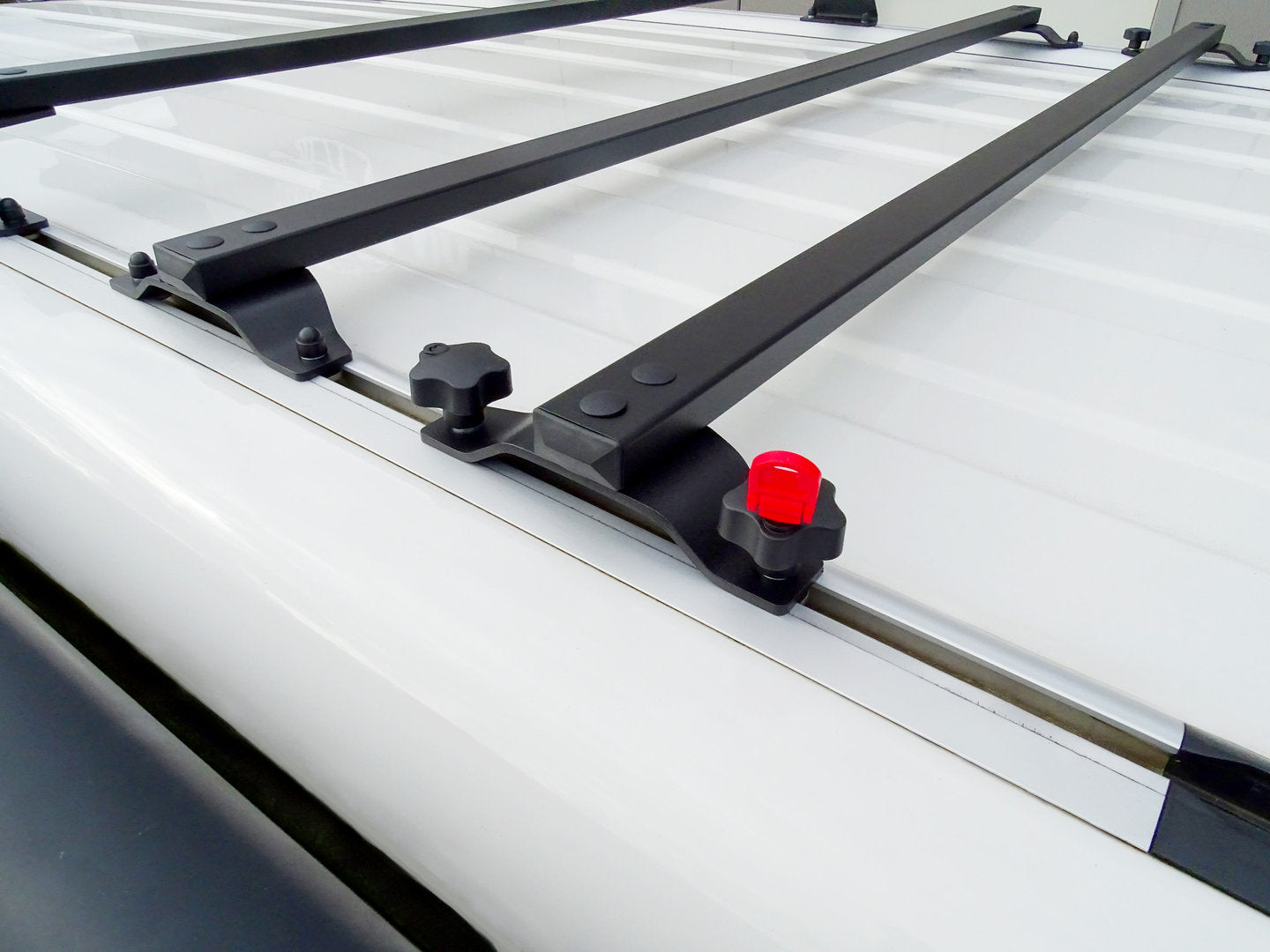 Sicher und flach VW T5/T6 California Dachträger abschließbar |ND-Rack