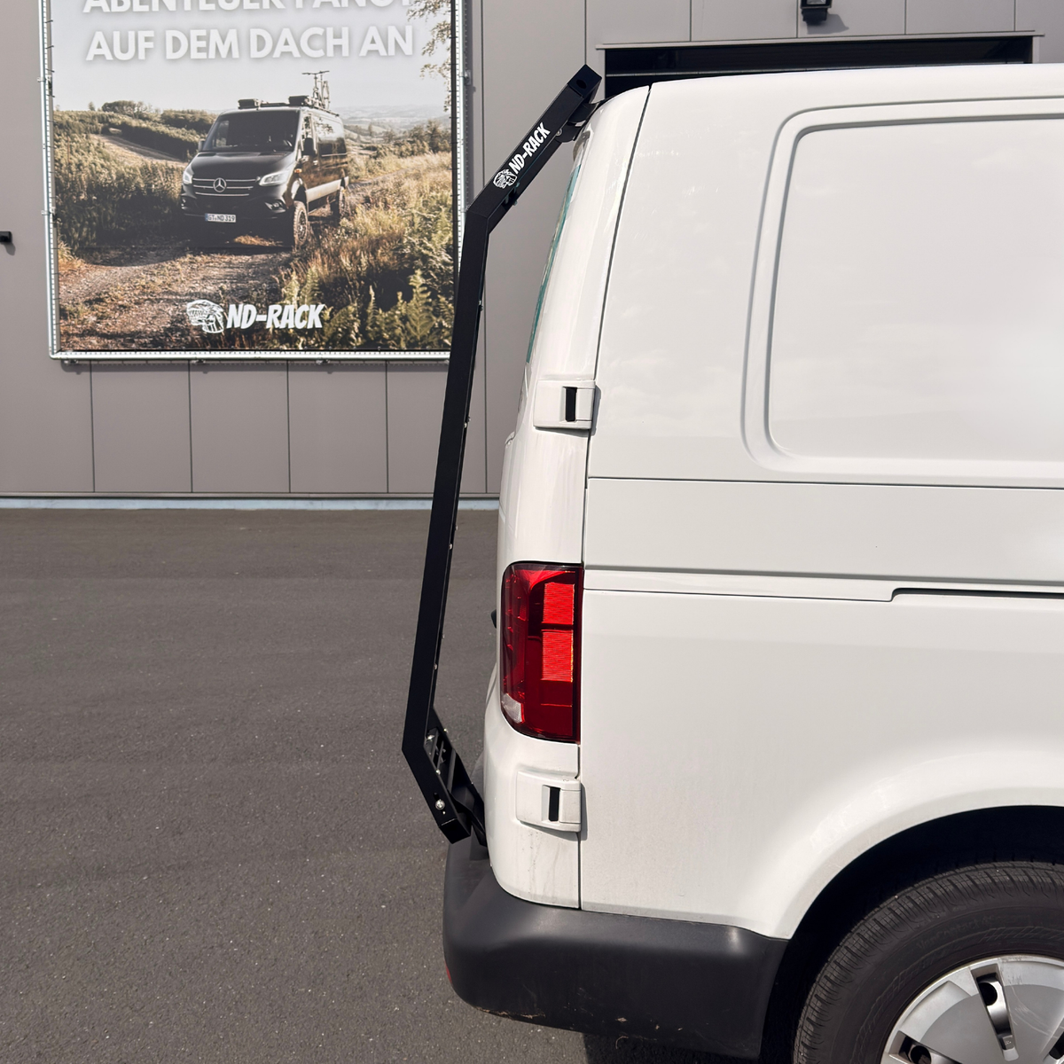 ND-Rack Heckleiter für VW T6 in Schwarz zum Klemmen
