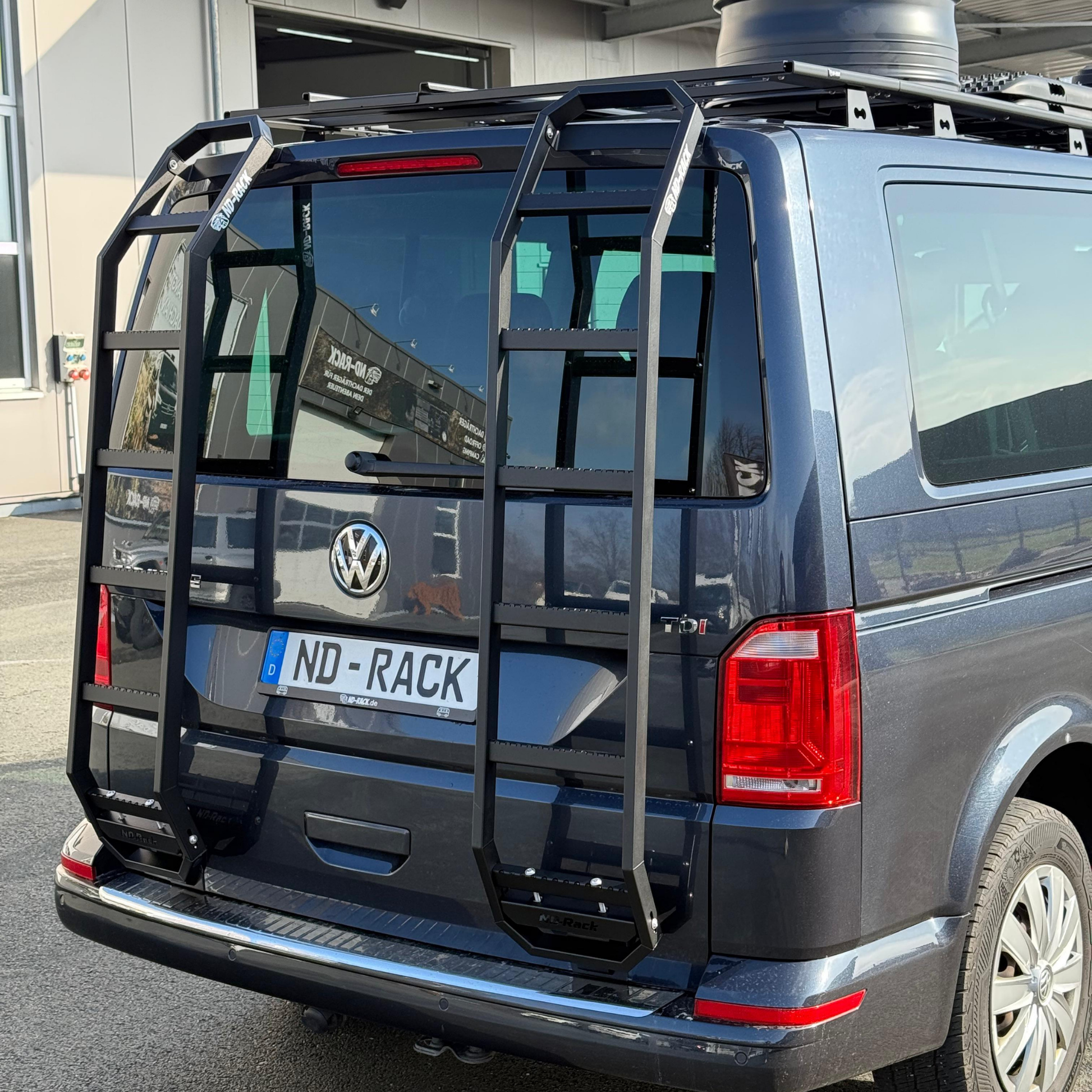 ND-Rack Heckleiter für VW T6 in Schwarz zum Klemmen